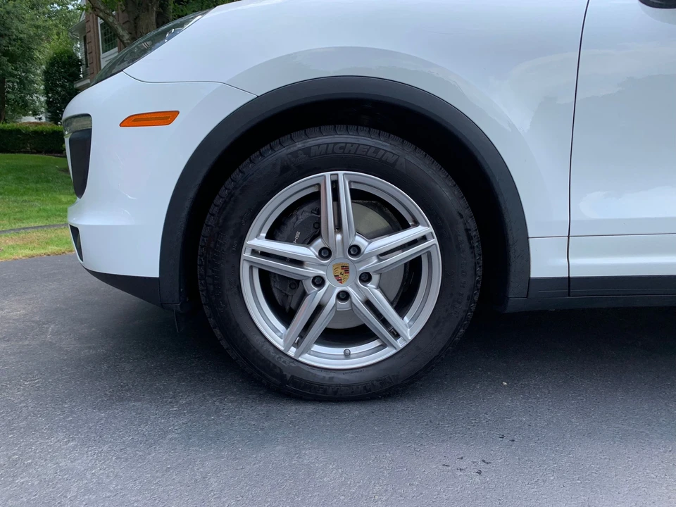 2016 Porsche 958 Cayenne - Image 6 of 16