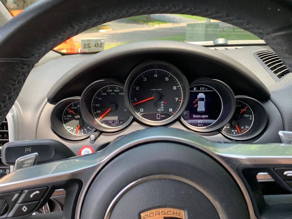 2016 Porsche 958 Cayenne - Image 12 of 16