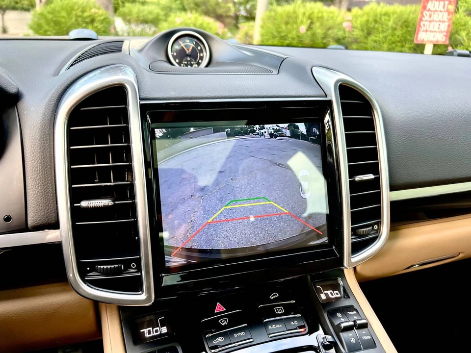2016 Porsche 958 Cayenne - Image 17 of 24