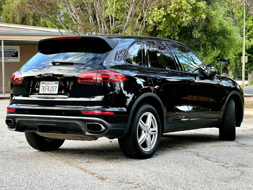 2016 Porsche 958 Cayenne - Image 7 of 24