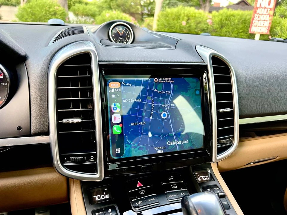 2016 Porsche 958 Cayenne - Image 16 of 24