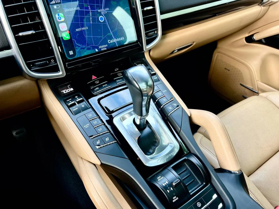 2016 Porsche 958 Cayenne - Image 19 of 24