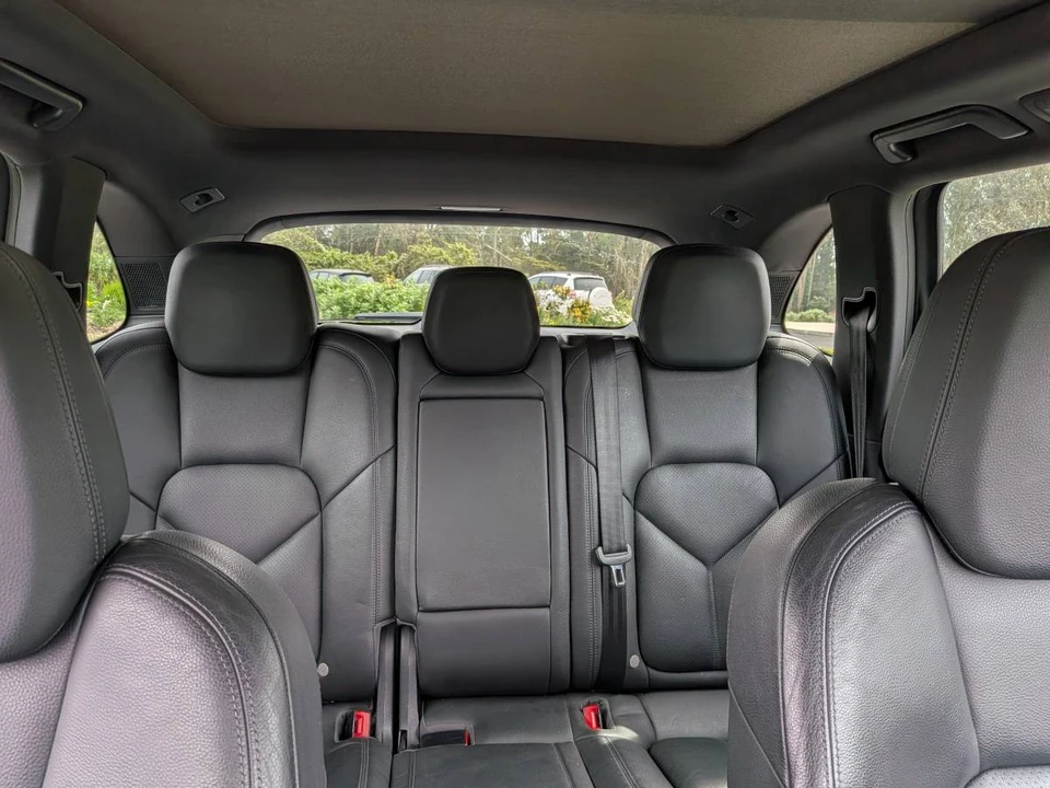 2016 Porsche 958 Cayenne - Image 7 of 14