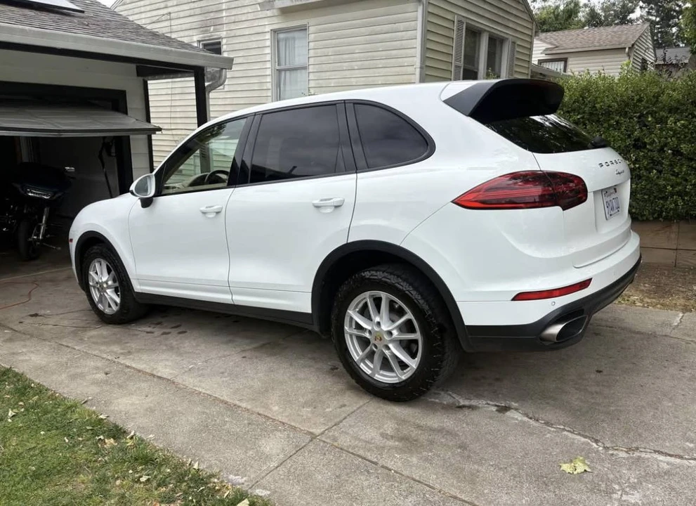 2016 Porsche 958 Cayenne - Image 4 of 7