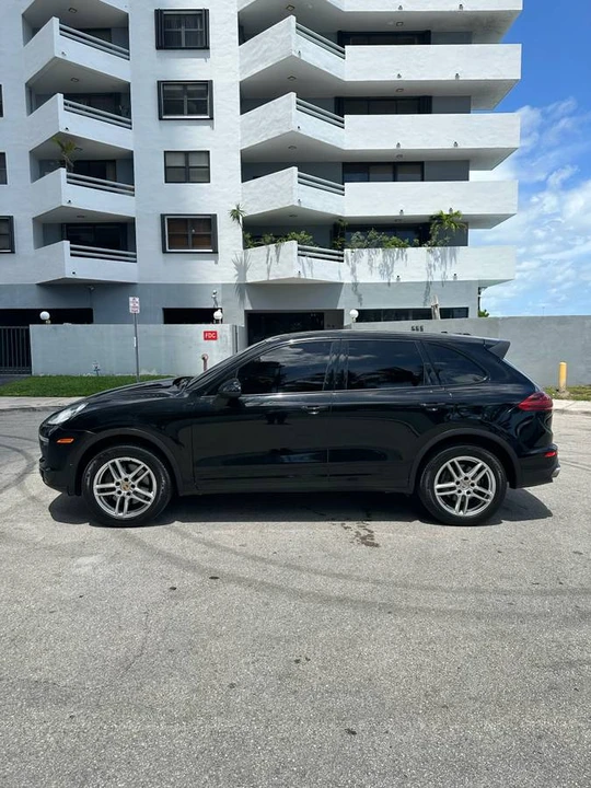 2016 Porsche 958 Cayenne - Image 5 of 10
