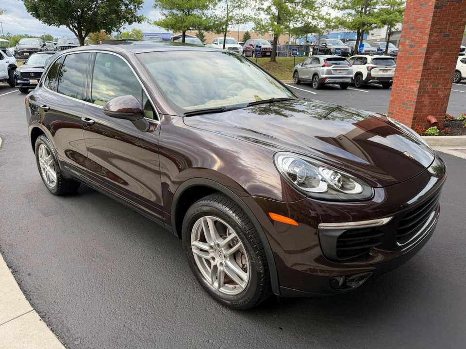 2016 Porsche 958 Cayenne - Image 2 of 19