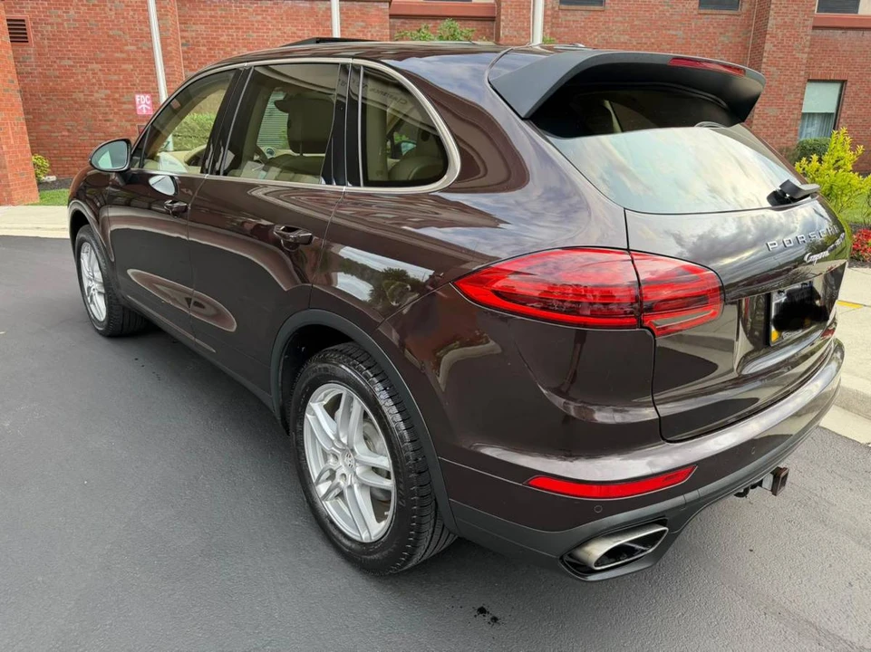 2016 Porsche 958 Cayenne - Image 3 of 19