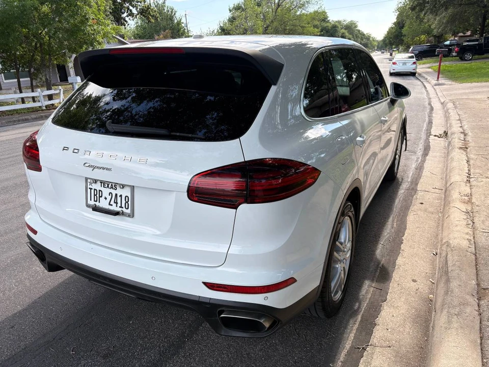 2016 Porsche 958 Cayenne - Image 6 of 17