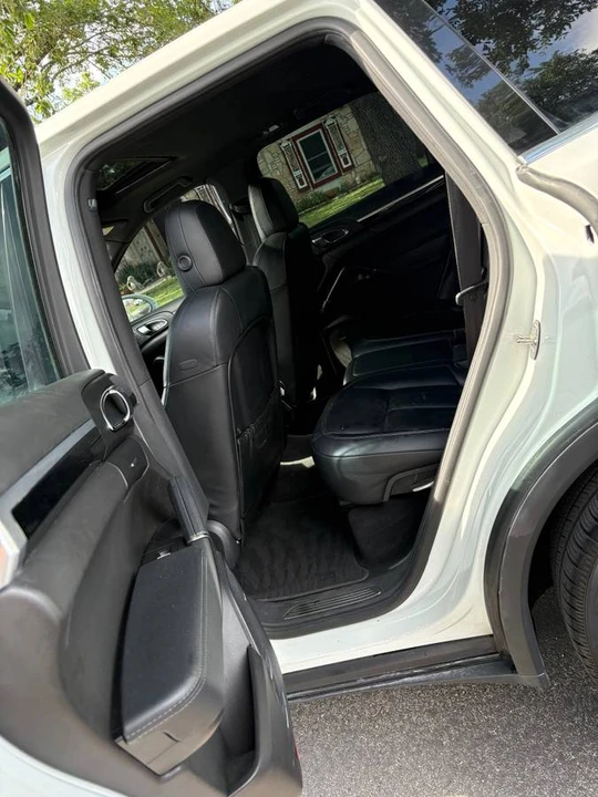 2016 Porsche 958 Cayenne - Image 10 of 17
