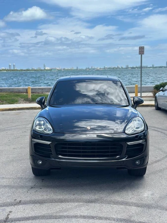 2016 Porsche 958 Cayenne - Image 3 of 10