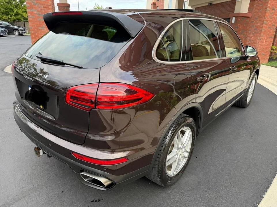 2016 Porsche 958 Cayenne - Image 6 of 19
