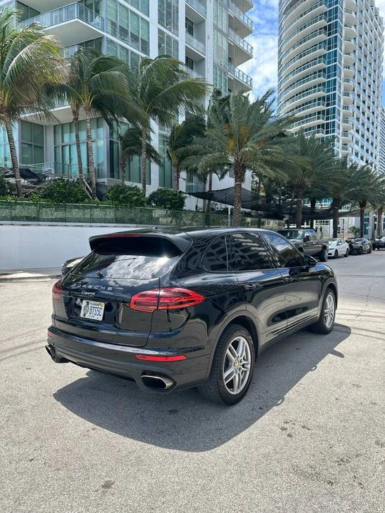 2016 Porsche 958 Cayenne - Image 6 of 10