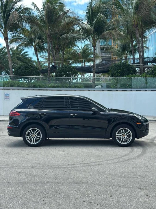 2016 Porsche 958 Cayenne - Image 4 of 10