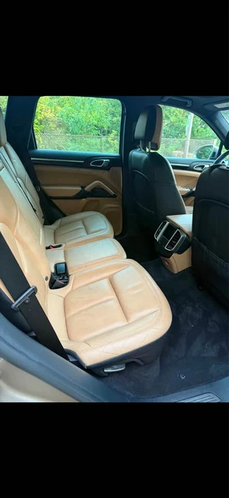 2016 Porsche 958 Cayenne - Image 9 of 10