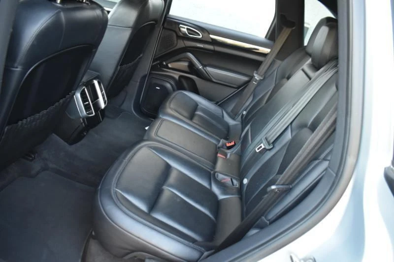 2016 Porsche 958 Cayenne - Image 18 of 20