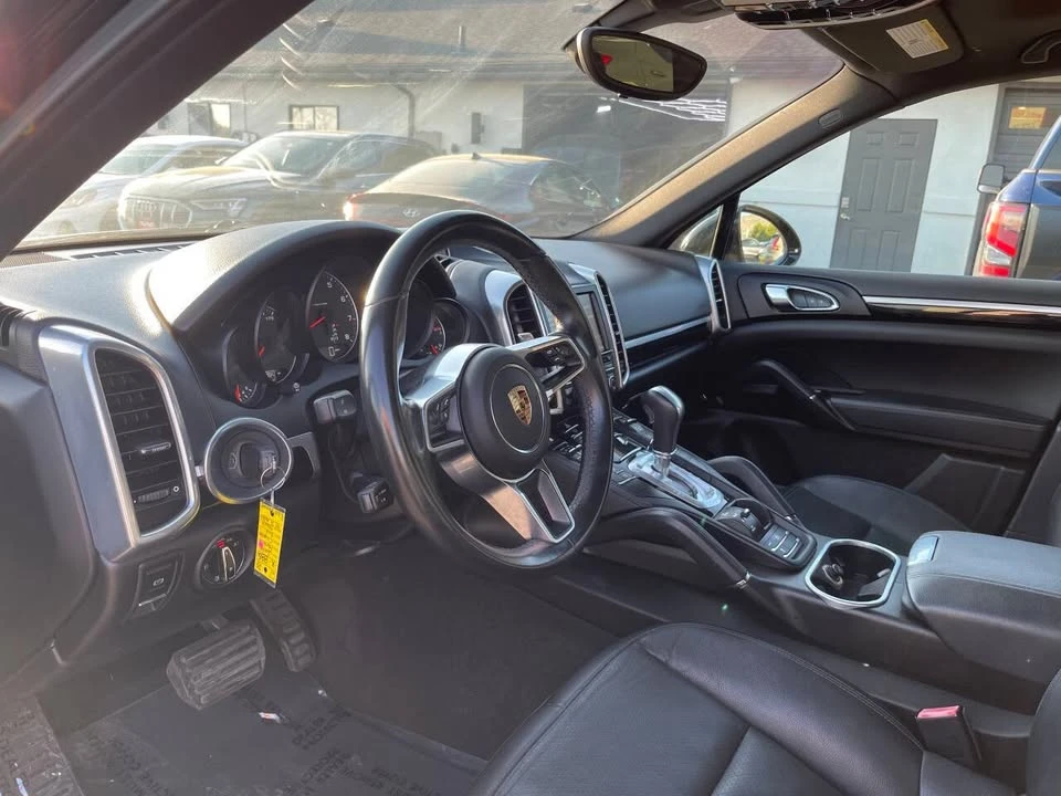 2016 Porsche 958 Cayenne - Image 13 of 20