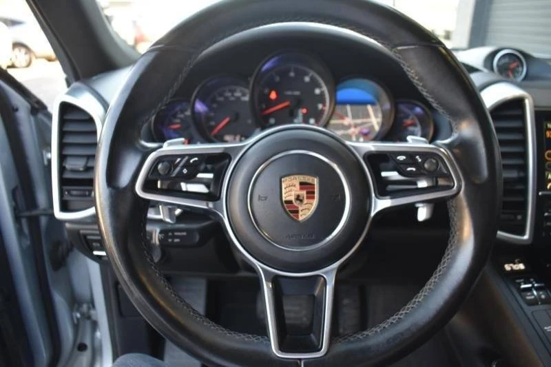 2016 Porsche 958 Cayenne - Image 14 of 20