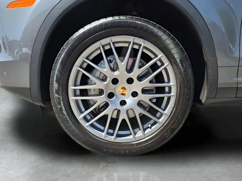 2016 Porsche 958 Cayenne - Image 14 of 20