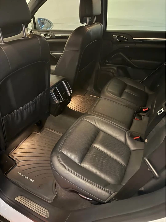 2016 Porsche 958 Cayenne - Image 4 of 8