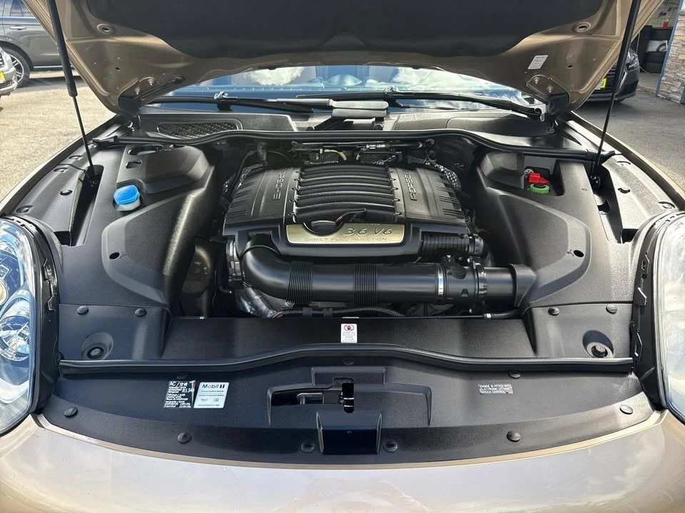 2016 Porsche 958 Cayenne - Image 18 of 20