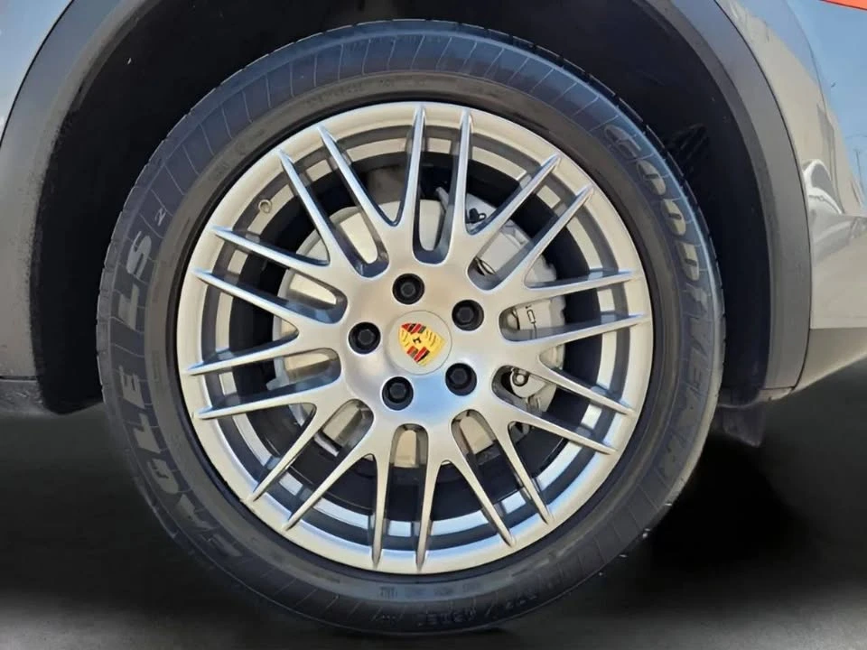 2016 Porsche 958 Cayenne - Image 11 of 20