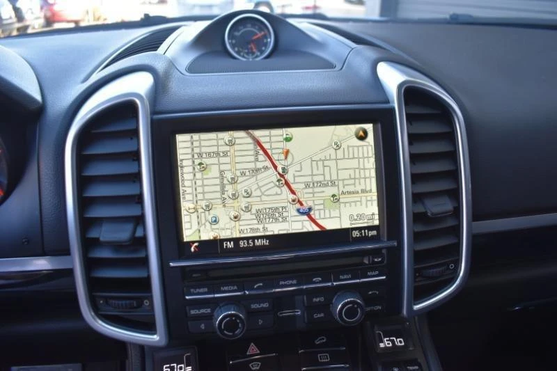 2016 Porsche 958 Cayenne - Image 15 of 20