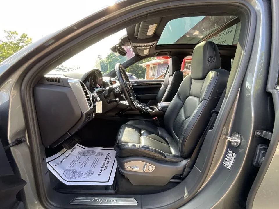 2016 Porsche 958 Cayenne - Image 12 of 20