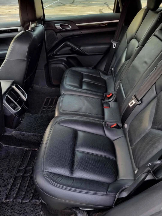 2016 Porsche 958 Cayenne - Image 8 of 9