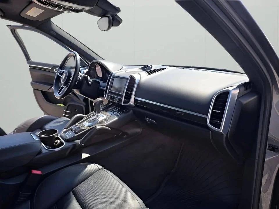 2016 Porsche 958 Cayenne - Image 17 of 20