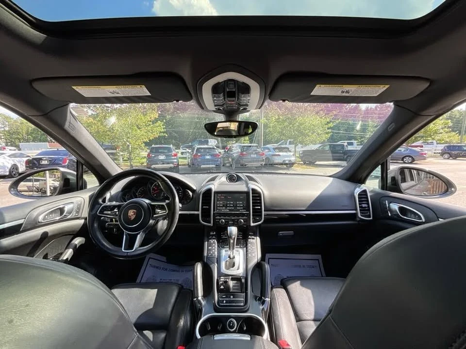 2016 Porsche 958 Cayenne - Image 16 of 20