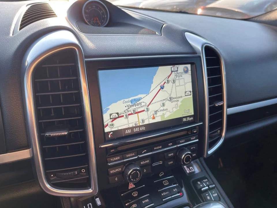 2016 Porsche 958 Cayenne - Image 18 of 20