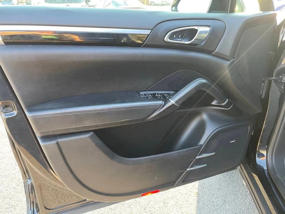 2016 Porsche 958 Cayenne - Image 12 of 20