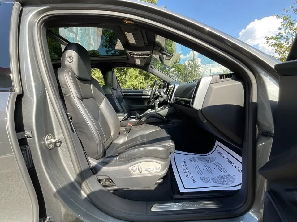 2016 Porsche 958 Cayenne - Image 14 of 20