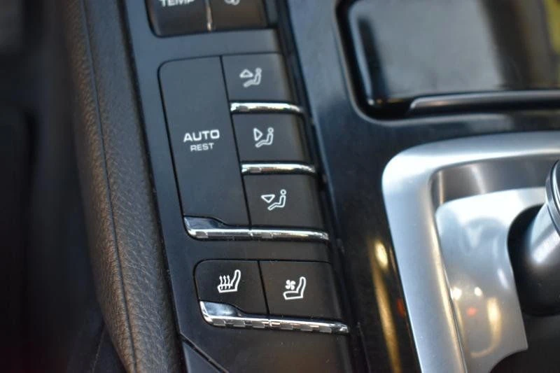 2016 Porsche 958 Cayenne - Image 17 of 20
