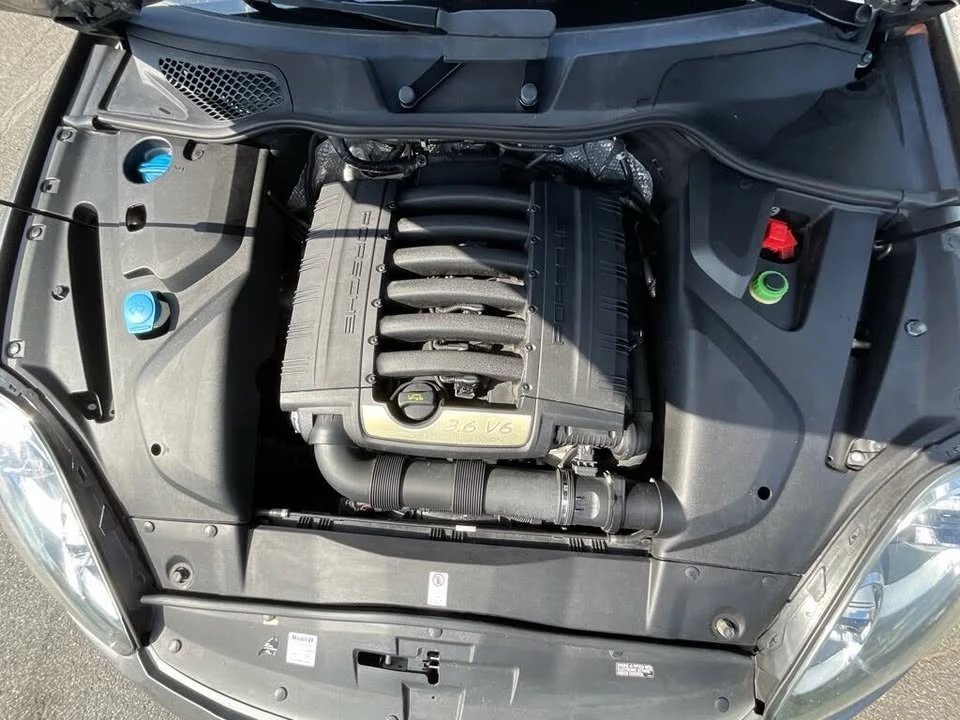 2016 Porsche 958 Cayenne - Image 11 of 20