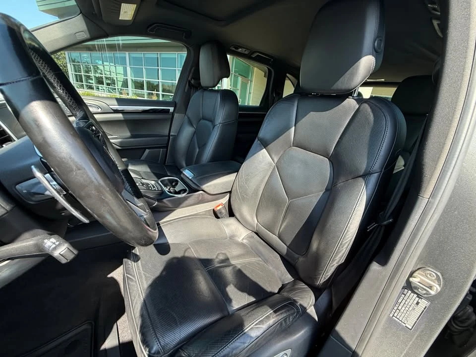 2016 Porsche 958 Cayenne - Image 8 of 20
