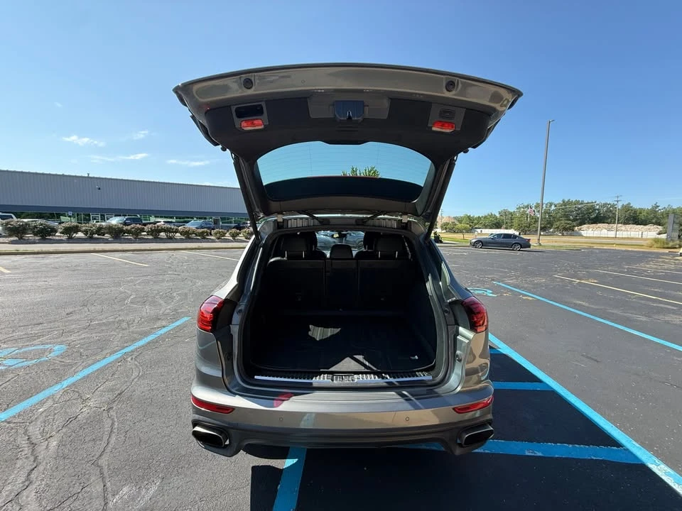 2016 Porsche 958 Cayenne - Image 17 of 20