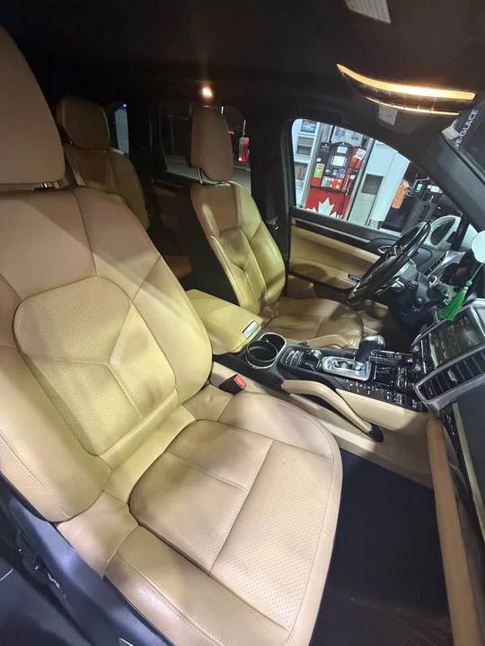 2016 Porsche 958 Cayenne - Image 6 of 10