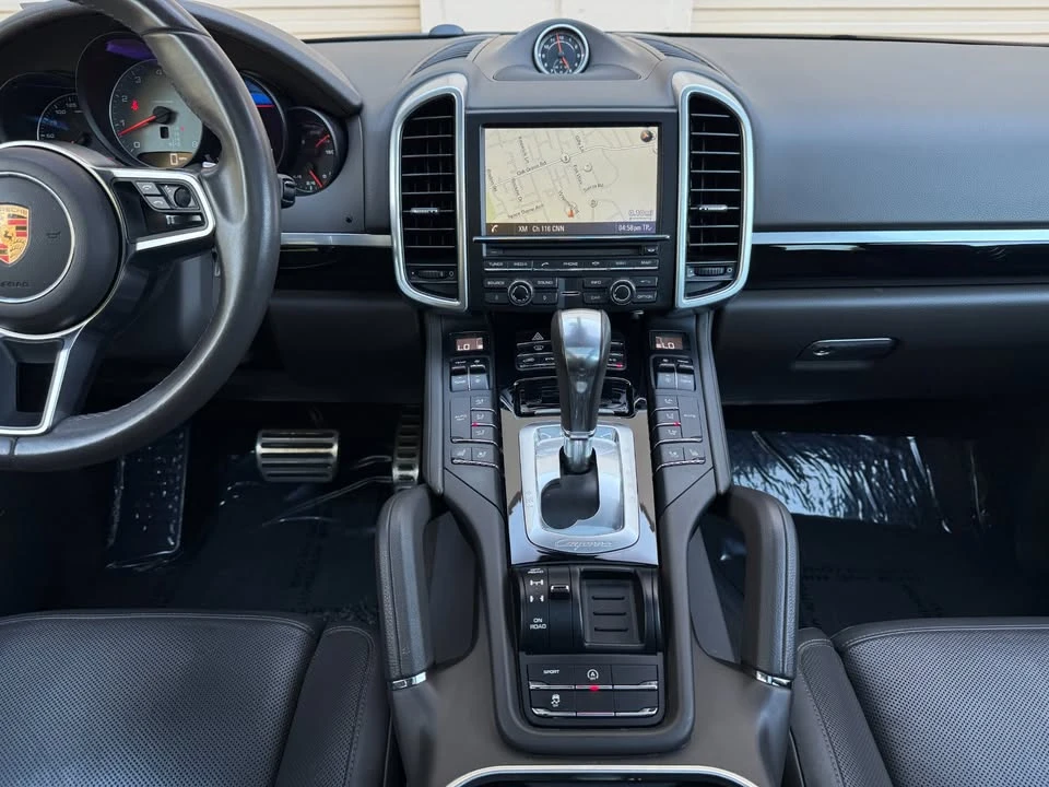 2016 Porsche 958 Cayenne - Image 14 of 20