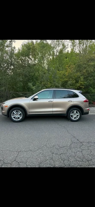 2016 Porsche 958 Cayenne - Image 2 of 10