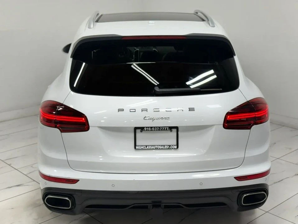 2016 Porsche 958 Cayenne - Image 10 of 20