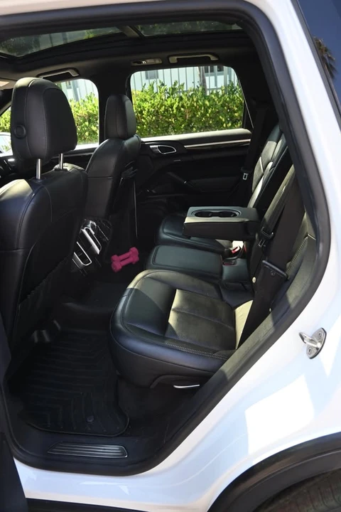 2016 Porsche 958 Cayenne - Image 9 of 11