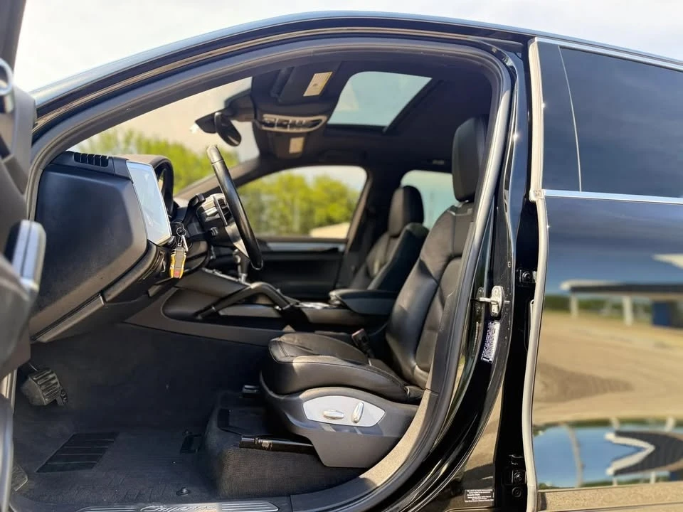 2016 Porsche 958 Cayenne - Image 12 of 20