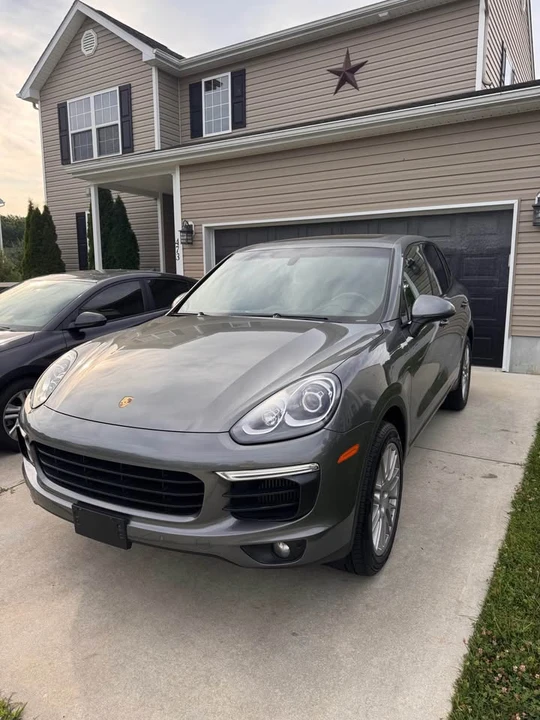 2016 Porsche 958 Cayenne - Image 3 of 17
