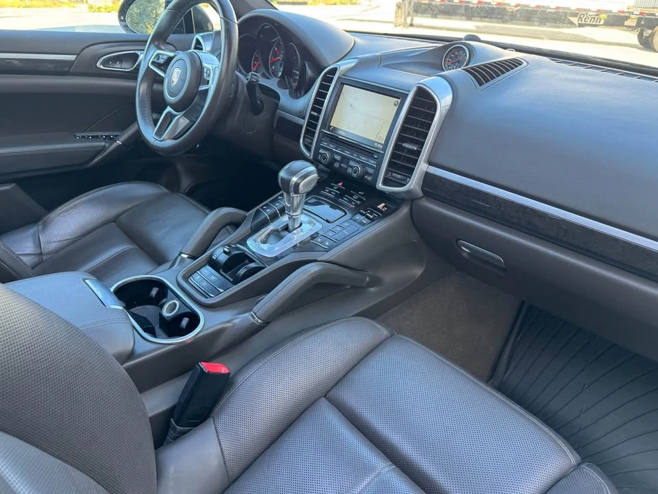 2016 Porsche 958 Cayenne - Image 16 of 20