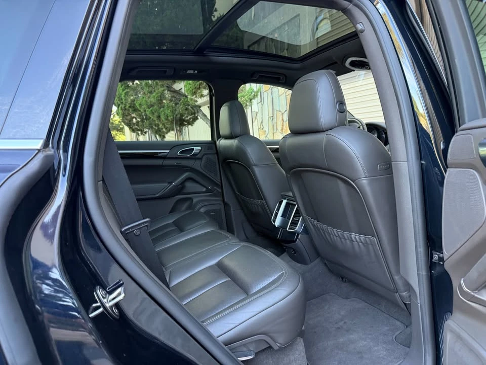 2016 Porsche 958 Cayenne - Image 12 of 20