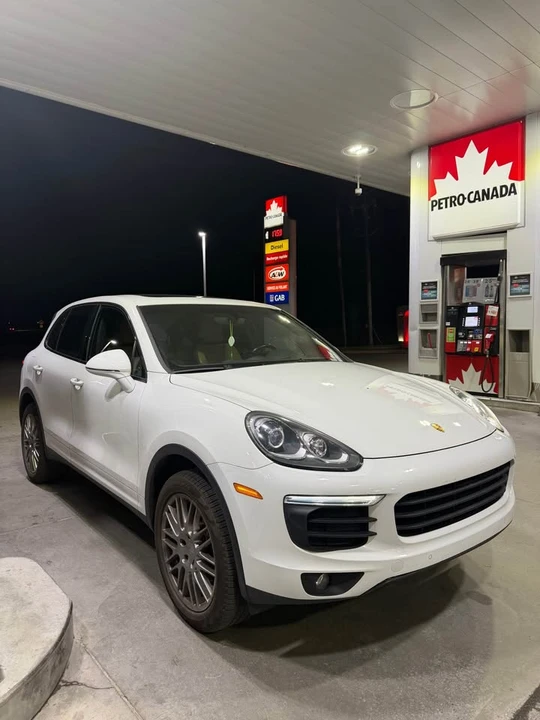 2016 Porsche 958 Cayenne - Image 5 of 10