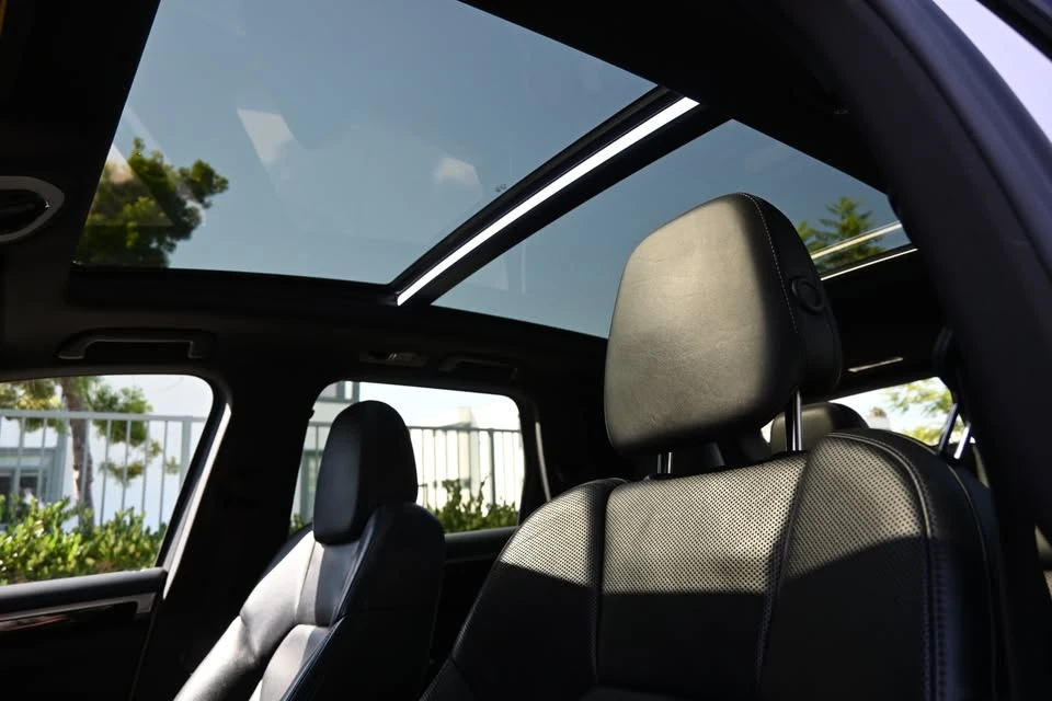 2016 Porsche 958 Cayenne - Image 6 of 11