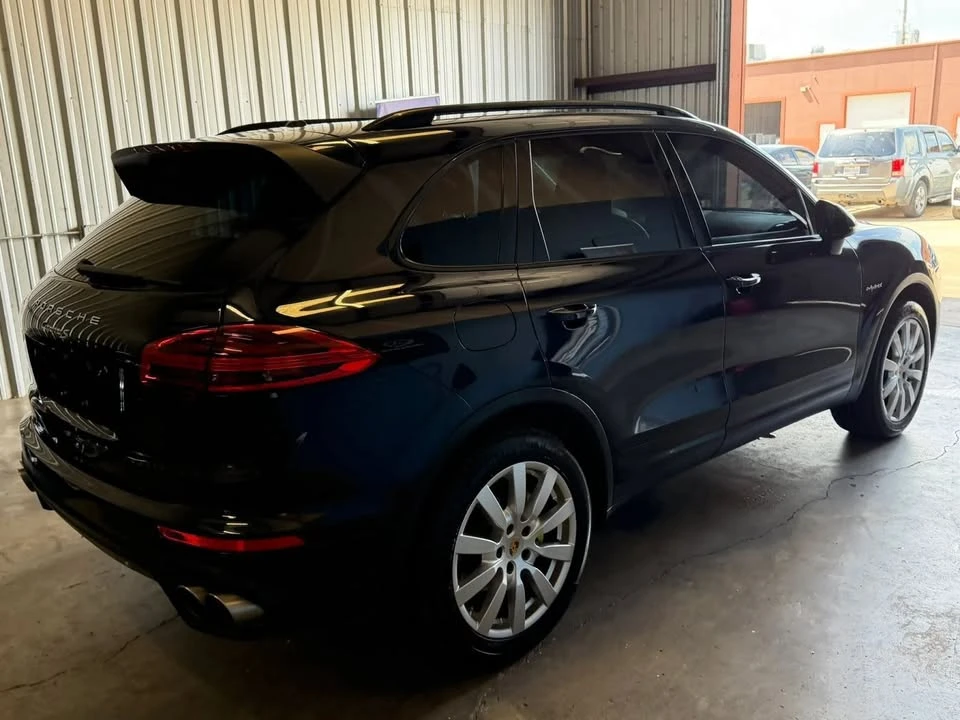 2016 Porsche 958 Cayenne - Image 9 of 20
