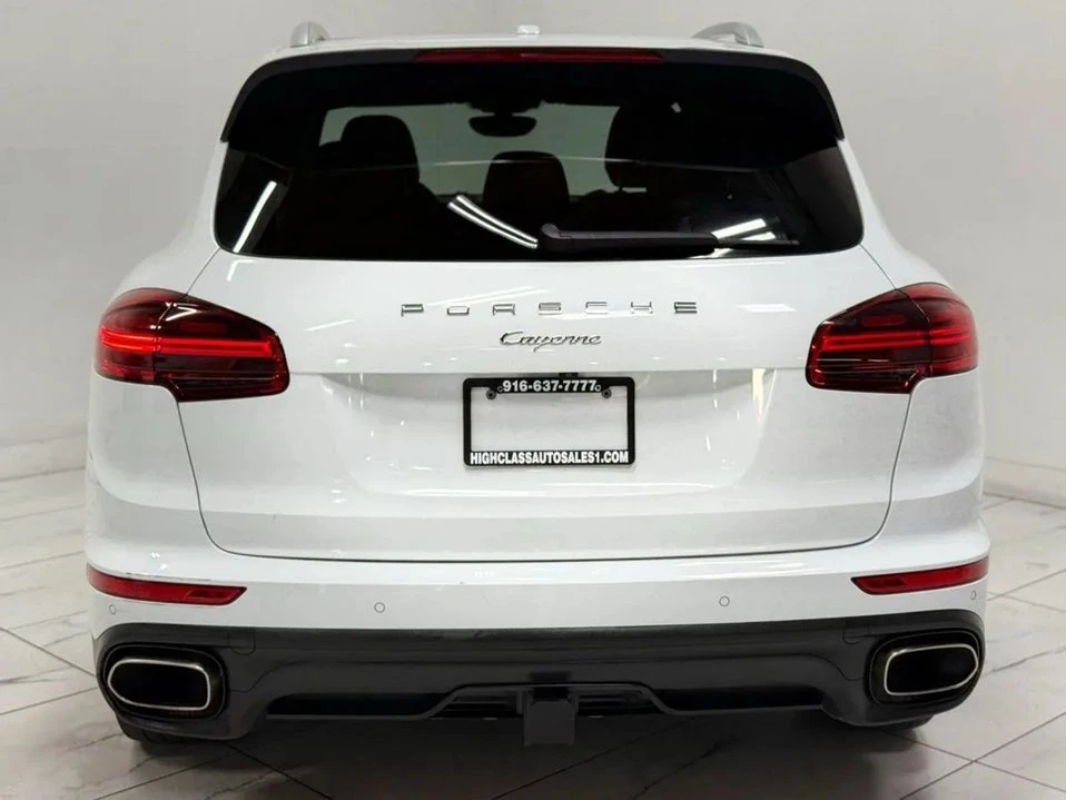 2016 Porsche 958 Cayenne - Image 9 of 20